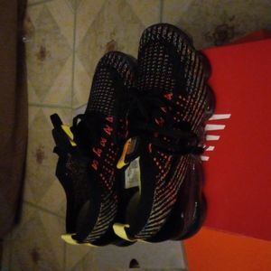 Vapormax flyknit sz 7 womens